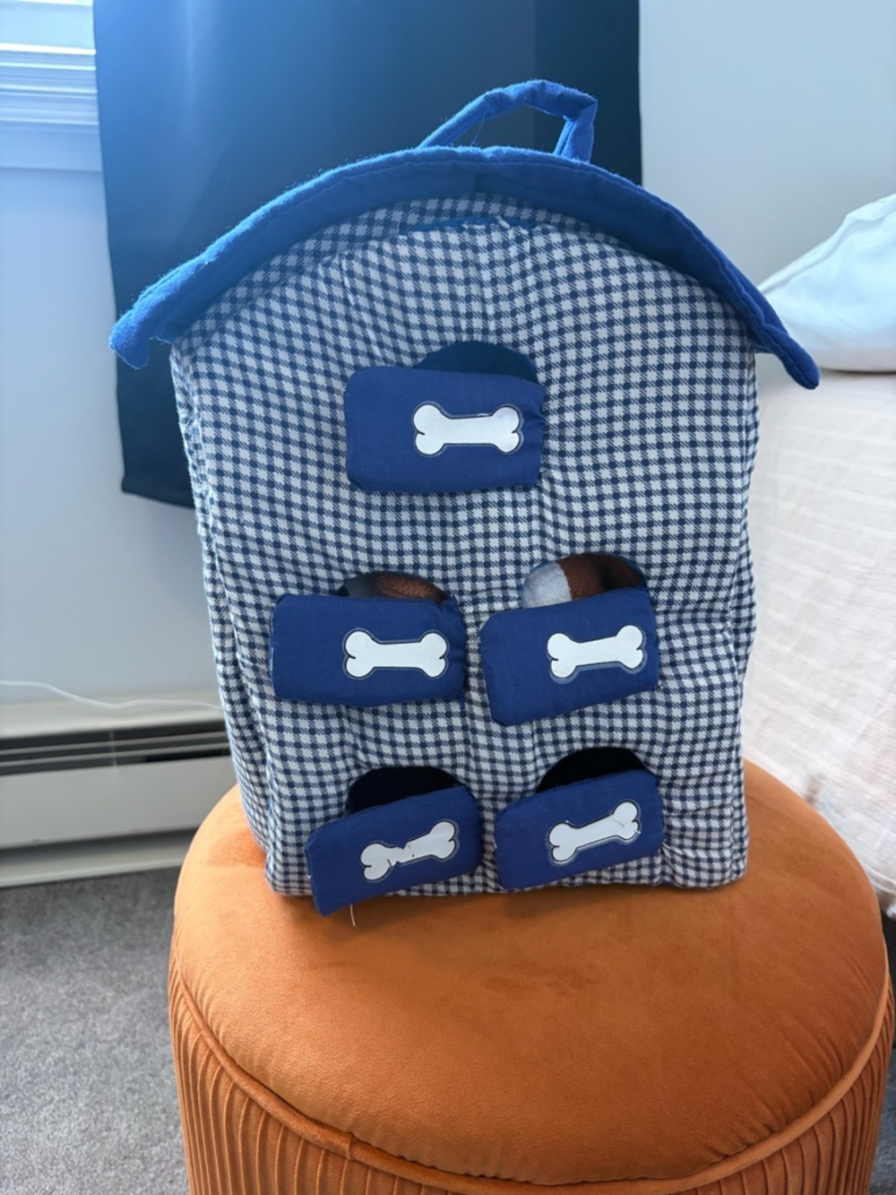 Plush Dog house with 2 dogs